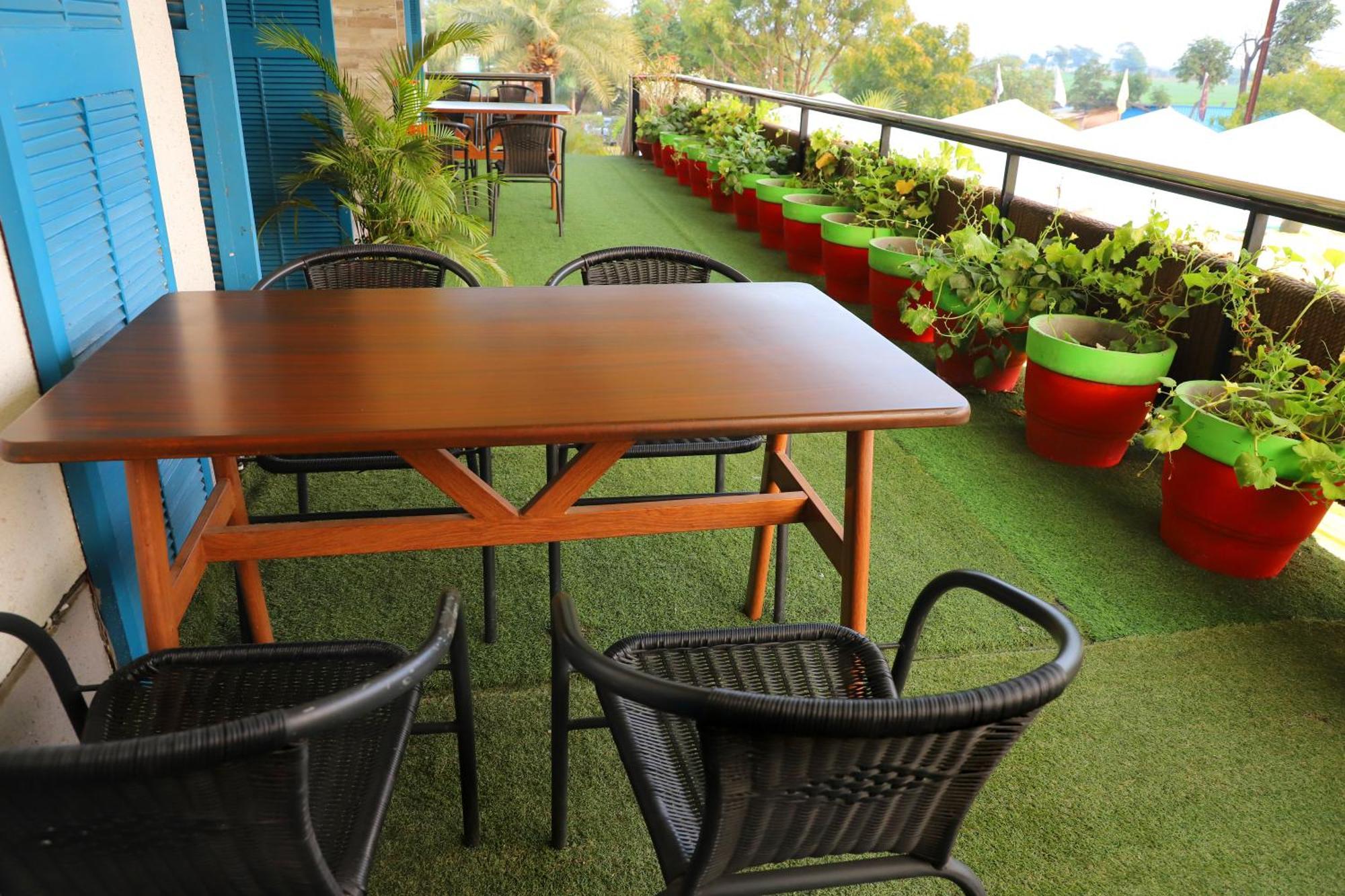 Jalsa Hotel & Banquets,印多尔 外观 照片